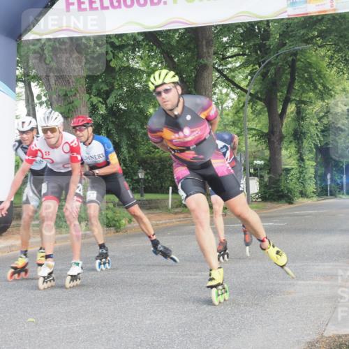 29.06.2025 - hella hamburg halbmarathon KatJ http://msf.ph/oto/8158211 29.06.2025 09:04:24 Zwischen KM18-KM19  meine-sportfotos.de