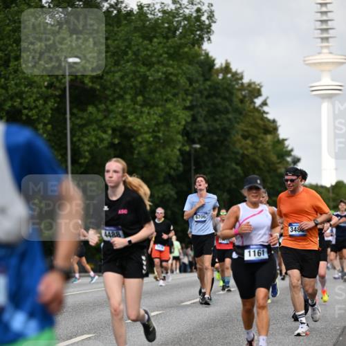 29.06.2025 - hella hamburg halbmarathon Dr. Thomas Lammeyer http://msf.ph/oto/8158234 29.06.2025 10:08:21 Kennedybrücke 1032, 1161, 1355, 1367, 1377, 1674, 2277, 2979, 3413, 3488, 4488, 4951, 5058, 5354, 5363, 5365, 5976, 6142, 6706, 6709, 7485, 8177, 8421, 9526, 10756 meine-sportfotos.de