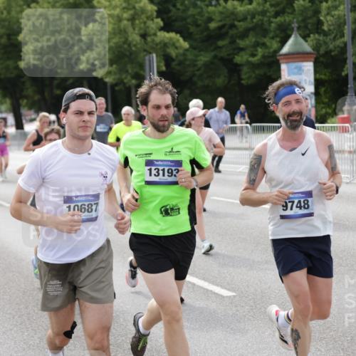 29.06.2025 - hella hamburg halbmarathon Jannik Wohlers http://msf.ph/oto/8158251 29.06.2025 10:18:05 Lombardsbrücke 1234, 1820, 2335, 2703, 3202, 3529, 4123, 4383, 4710, 5909, 6332, 6533, 7160, 7454, 8341, 9222, 9505, 9586, 9658, 9748, 9834, 10172, 10502, 10659, 10687, 12541, 12548, 12552, 12703, 12847, 13193, 13341, 13370, 13933, 14023, 14332, 14627, 14770, 15208, 15393, 15436, 15749, 16209, 16451, 16828, 16833, 17048, 17283, 17876, 18145, 18677, 18697, 18807, 18825 meine-sportfotos.de