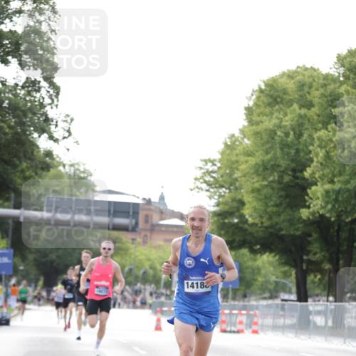 29.06.2025 - hella hamburg halbmarathon Jannik Wohlers http://msf.ph/oto/8158269 29.06.2025 09:38:48 Lombardsbrücke 14188, 16529 meine-sportfotos.de