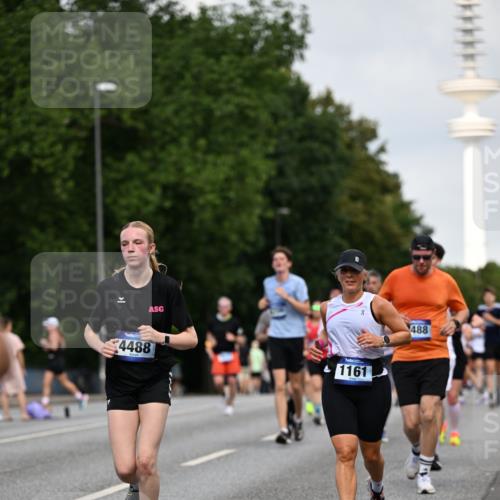 29.06.2025 - hella hamburg halbmarathon Dr. Thomas Lammeyer http://msf.ph/oto/8158308 29.06.2025 10:08:22 Kennedybrücke 1032, 1161, 1355, 1367, 1377, 1674, 2277, 2979, 3413, 3488, 4488, 4951, 5354, 5363, 5365, 5976, 6142, 6706, 6709, 7485, 8177, 9526, 10756 meine-sportfotos.de
