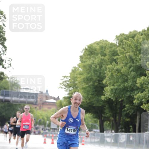 29.06.2025 - hella hamburg halbmarathon Jannik Wohlers http://msf.ph/oto/8158348 29.06.2025 09:38:49 Lombardsbrücke 14188, 16529, 19072 meine-sportfotos.de