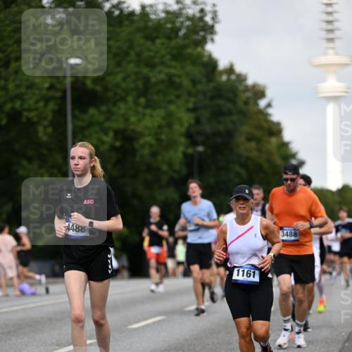 29.06.2025 - hella hamburg halbmarathon Dr. Thomas Lammeyer http://msf.ph/oto/8158354 29.06.2025 10:08:22 Kennedybrücke 1032, 1161, 1355, 1367, 1377, 1674, 2277, 2979, 3413, 3488, 4488, 4951, 5354, 5363, 5365, 5976, 6142, 6706, 6709, 7485, 8177, 9526, 10756 meine-sportfotos.de