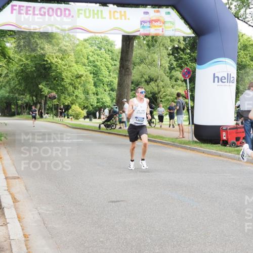 29.06.2025 - hella hamburg halbmarathon MichiJ http://msf.ph/oto/8158467 29.06.2025 10:08:59 Zwischen KM18-KM19 14932, 19072 meine-sportfotos.de