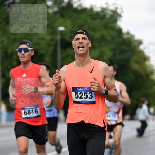 29.06.2025 - hella hamburg halbmarathon Dr. Thomas Lammeyer http://msf.ph/oto/8158471 29.06.2025 09:43:41 Kennedybrücke 5253, 6816, 9151, 9447, 9475 meine-sportfotos.de