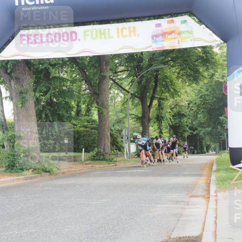 29.06.2025 - hella hamburg halbmarathon KatJ http://msf.ph/oto/8158474 29.06.2025 09:04:53 Zwischen KM18-KM19  meine-sportfotos.de