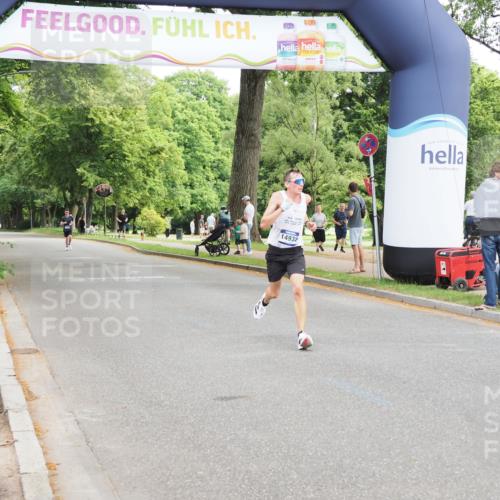 29.06.2025 - hella hamburg halbmarathon MichiJ http://msf.ph/oto/8158489 29.06.2025 10:08:59 Zwischen KM18-KM19 14932, 19072 meine-sportfotos.de