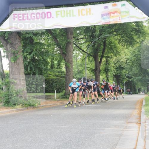 29.06.2025 - hella hamburg halbmarathon KatJ http://msf.ph/oto/8158513 29.06.2025 09:04:54 Zwischen KM18-KM19  meine-sportfotos.de