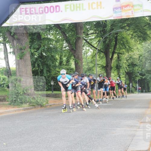 29.06.2025 - hella hamburg halbmarathon KatJ http://msf.ph/oto/8158544 29.06.2025 09:04:55 Zwischen KM18-KM19  meine-sportfotos.de