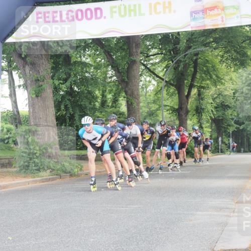 29.06.2025 - hella hamburg halbmarathon KatJ http://msf.ph/oto/8158559 29.06.2025 09:04:55 Zwischen KM18-KM19  meine-sportfotos.de