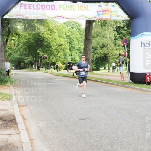 29.06.2025 - hella hamburg halbmarathon MichiJ http://msf.ph/oto/8158605 29.06.2025 10:09:05 Zwischen KM18-KM19 14932, 19072 meine-sportfotos.de
