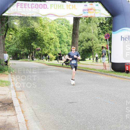 29.06.2025 - hella hamburg halbmarathon MichiJ http://msf.ph/oto/8158621 29.06.2025 10:09:06 Zwischen KM18-KM19 14932 meine-sportfotos.de