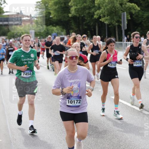 29.06.2025 - hella hamburg halbmarathon Jannik Wohlers http://msf.ph/oto/8158641 29.06.2025 10:18:10 Lombardsbrücke 1234, 1820, 2703, 3202, 3529, 4123, 4383, 4802, 5049, 5909, 5910, 6332, 6533, 7160, 7214, 7454, 8341, 8665, 9222, 9276, 9505, 9586, 9658, 9748, 10172, 10502, 10659, 10687, 10856, 11020, 12541, 12548, 12552, 12703, 12847, 13193, 13341, 13370, 13933, 14023, 14247, 14332, 14627, 14760, 14770, 14967, 15138, 15208, 15393, 15436, 15749, 16209, 16451, 16828, 16833, 17048, 17283, 17567, 18246, 18336, 18456, 18697, 18807, 18825 meine-sportfotos.de