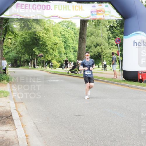 29.06.2025 - hella hamburg halbmarathon MichiJ http://msf.ph/oto/8158642 29.06.2025 10:09:06 Zwischen KM18-KM19 14932 meine-sportfotos.de