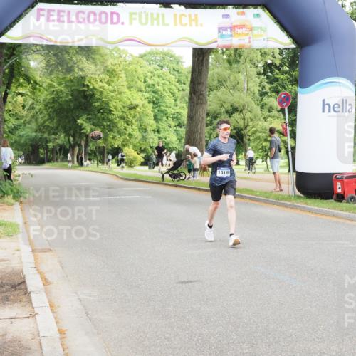 29.06.2025 - hella hamburg halbmarathon MichiJ http://msf.ph/oto/8158651 29.06.2025 10:09:06 Zwischen KM18-KM19 14932 meine-sportfotos.de