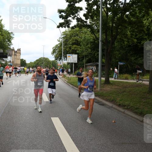 29.06.2025 - hella hamburg halbmarathon Yannick Fuchs http://msf.ph/oto/8158653 29.06.2025 10:38:37 20KM 1057, 1220, 1391, 1415, 1558, 1782, 1902, 1941, 2365, 2402, 2816, 3004, 3021, 3305, 3907, 4310, 4425, 4981, 4991, 4999, 5231, 5275, 5476, 5624, 5884, 6490, 6705, 6903, 6991, 7005, 7191, 7322, 8063, 8722, 9081, 9159, 9374, 9444, 9633, 10193, 10596, 10669, 10930, 11346, 11469, 12159, 12554, 12711, 12966, 13123, 13421, 13996, 14667, 14798, 14816, 15185, 15225, 15233, 15280, 15512, 15862, 16062, 16224, 16316, 16506, 16547, 16893, 17251, 17729, 17748, 18806 meine-sportfotos.de