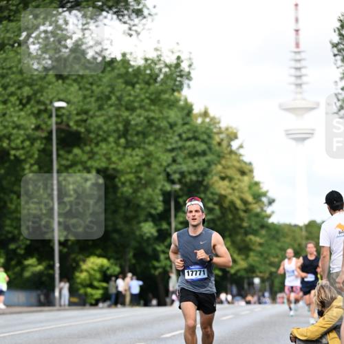 29.06.2025 - hella hamburg halbmarathon Dr. Thomas Lammeyer http://msf.ph/oto/8158674 29.06.2025 09:43:51 Kennedybrücke 5253, 6816, 9151, 9475 meine-sportfotos.de