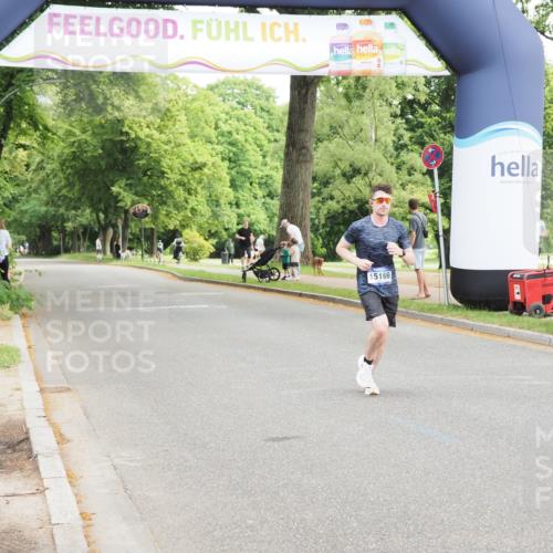 29.06.2025 - hella hamburg halbmarathon MichiJ http://msf.ph/oto/8158677 29.06.2025 10:09:06 Zwischen KM18-KM19 14932 meine-sportfotos.de