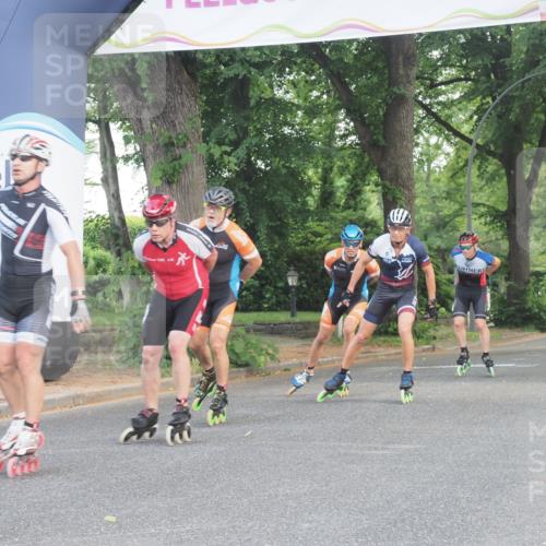 29.06.2025 - hella hamburg halbmarathon KatJ http://msf.ph/oto/8158742 29.06.2025 09:04:57 Zwischen KM18-KM19  meine-sportfotos.de