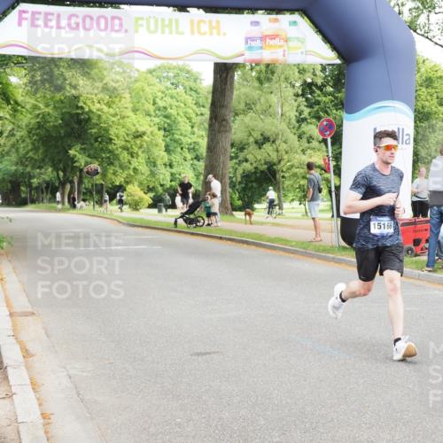 29.06.2025 - hella hamburg halbmarathon MichiJ http://msf.ph/oto/8158749 29.06.2025 10:09:07 Zwischen KM18-KM19 15166 meine-sportfotos.de