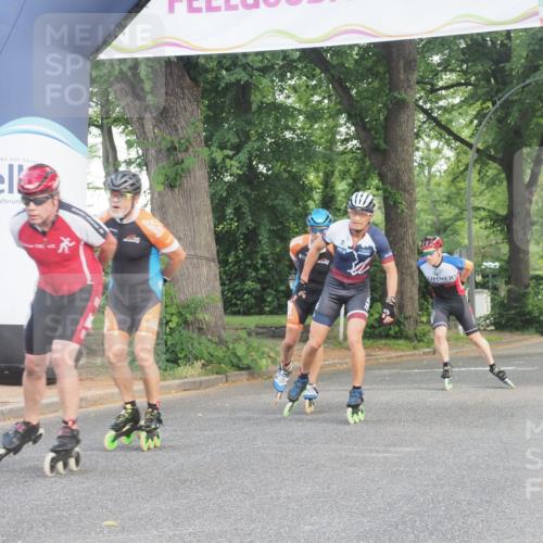 29.06.2025 - hella hamburg halbmarathon KatJ http://msf.ph/oto/8158764 29.06.2025 09:04:57 Zwischen KM18-KM19  meine-sportfotos.de