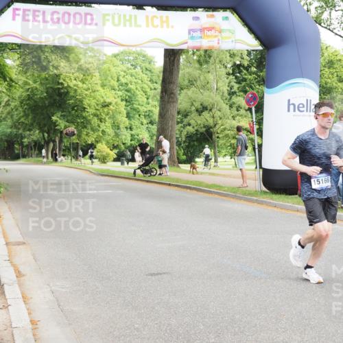 29.06.2025 - hella hamburg halbmarathon MichiJ http://msf.ph/oto/8158768 29.06.2025 10:09:07 Zwischen KM18-KM19 15166 meine-sportfotos.de