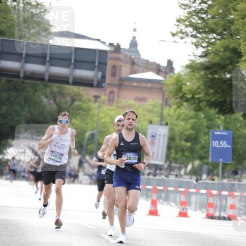 29.06.2025 - hella hamburg halbmarathon Jannik Wohlers http://msf.ph/oto/8158844 29.06.2025 09:38:56 Lombardsbrücke 4524, 14188, 16529, 18694, 19072 meine-sportfotos.de