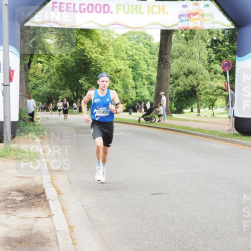 29.06.2025 - hella hamburg halbmarathon MichiJ http://msf.ph/oto/8158871 29.06.2025 10:09:39 Zwischen KM18-KM19  meine-sportfotos.de