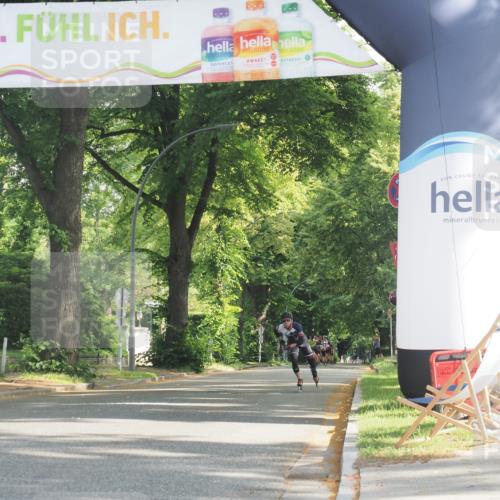 29.06.2025 - hella hamburg halbmarathon KatJ http://msf.ph/oto/8158874 29.06.2025 09:06:11 Zwischen KM18-KM19  meine-sportfotos.de