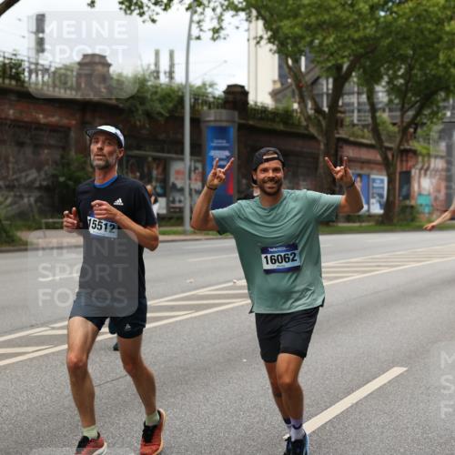 29.06.2025 - hella hamburg halbmarathon Yannick Fuchs http://msf.ph/oto/8158892 29.06.2025 10:38:40 20KM 1057, 1220, 1391, 1415, 1468, 1558, 1782, 1902, 1941, 2365, 2402, 2415, 2816, 3004, 3021, 3305, 3907, 4310, 4425, 4981, 4991, 4999, 5231, 5275, 5476, 5624, 5884, 6490, 6903, 7005, 7191, 7322, 8063, 8722, 9159, 9374, 9444, 9633, 10193, 10596, 10669, 10930, 11346, 11469, 12159, 12554, 12711, 12966, 13123, 13421, 13996, 14667, 14798, 14816, 15185, 15225, 15233, 15280, 15512, 15862, 16062, 16224, 16316, 16506, 16893, 17097, 17251, 17729, 17748, 18560, 18806, 19207 meine-sportfotos.de