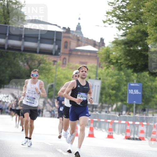 29.06.2025 - hella hamburg halbmarathon Jannik Wohlers http://msf.ph/oto/8158895 29.06.2025 09:38:57 Lombardsbrücke 4524, 13016, 14188, 16548, 18694, 19072 meine-sportfotos.de