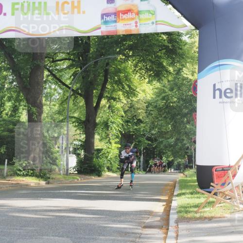 29.06.2025 - hella hamburg halbmarathon KatJ http://msf.ph/oto/8158923 29.06.2025 09:06:11 Zwischen KM18-KM19  meine-sportfotos.de