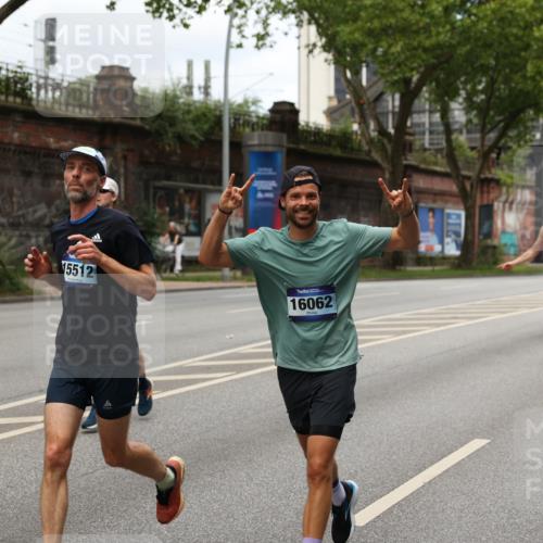 29.06.2025 - hella hamburg halbmarathon Yannick Fuchs http://msf.ph/oto/8158926 29.06.2025 10:38:40 20KM 1057, 1220, 1391, 1415, 1468, 1558, 1782, 1902, 1941, 2365, 2402, 2415, 2816, 3004, 3021, 3305, 3907, 4310, 4425, 4981, 4991, 4999, 5231, 5275, 5476, 5624, 5884, 6490, 6903, 7005, 7191, 7322, 8063, 8722, 9159, 9374, 9444, 9633, 10193, 10596, 10669, 10930, 11346, 11469, 12159, 12554, 12711, 12966, 13123, 13421, 13996, 14667, 14798, 14816, 15185, 15225, 15233, 15280, 15512, 15862, 16062, 16224, 16316, 16506, 16893, 17097, 17251, 17729, 17748, 18560, 18806, 19207 meine-sportfotos.de