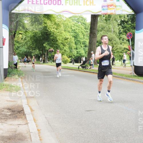 29.06.2025 - hella hamburg halbmarathon MichiJ http://msf.ph/oto/8158969 29.06.2025 10:09:46 Zwischen KM18-KM19 11342, 15495 meine-sportfotos.de