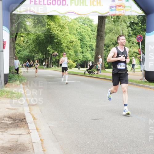 29.06.2025 - hella hamburg halbmarathon MichiJ http://msf.ph/oto/8158980 29.06.2025 10:09:46 Zwischen KM18-KM19 11342, 15495 meine-sportfotos.de