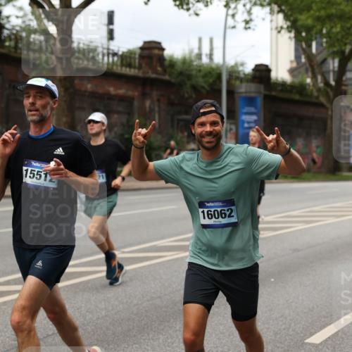 29.06.2025 - hella hamburg halbmarathon Yannick Fuchs http://msf.ph/oto/8159015 29.06.2025 10:38:40 20KM 1057, 1220, 1391, 1415, 1468, 1558, 1782, 1902, 1941, 2365, 2402, 2415, 2816, 3004, 3021, 3305, 3907, 4310, 4425, 4981, 4991, 4999, 5231, 5275, 5476, 5624, 5884, 6490, 6903, 7005, 7191, 7322, 8063, 8722, 9159, 9374, 9444, 9633, 10193, 10596, 10669, 10930, 11346, 11469, 12159, 12554, 12711, 12966, 13123, 13421, 13996, 14667, 14798, 14816, 15185, 15225, 15233, 15280, 15512, 15862, 16062, 16224, 16316, 16506, 16893, 17097, 17251, 17729, 17748, 18560, 18806, 19207 meine-sportfotos.de