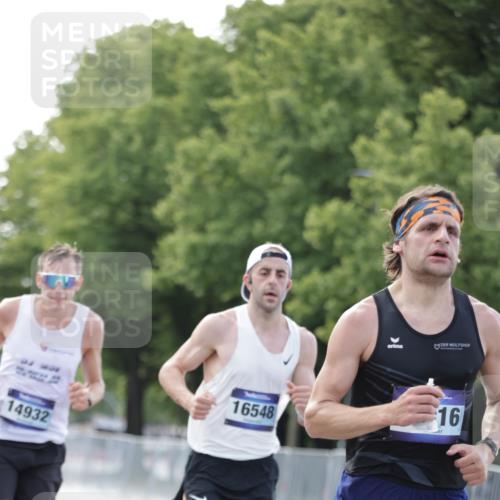 29.06.2025 - hella hamburg halbmarathon Jannik Wohlers http://msf.ph/oto/8159047 29.06.2025 09:39:01 Lombardsbrücke 4524, 6699, 13016, 14188, 14932, 15166, 16548, 18694, 19072 meine-sportfotos.de