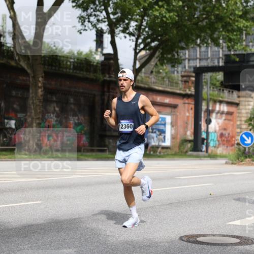 29.06.2025 - hella hamburg halbmarathon Yannick Fuchs http://msf.ph/oto/8159072 29.06.2025 10:19:29 20KM 2459, 6816, 7331, 7855, 7963, 9269, 10234, 11194, 11678, 12360, 14753, 17614, 18569, 19041 meine-sportfotos.de