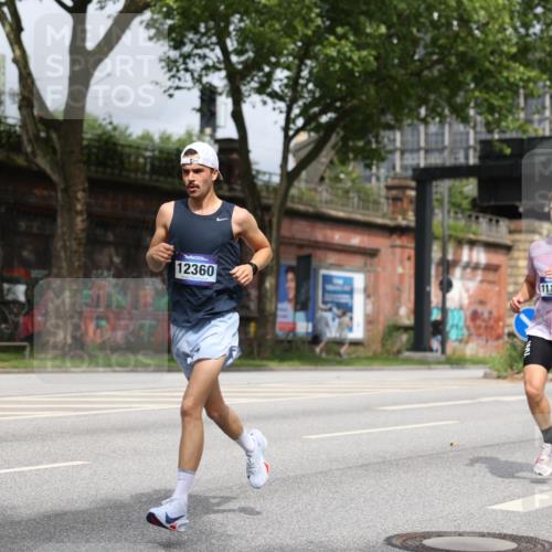 29.06.2025 - hella hamburg halbmarathon Yannick Fuchs http://msf.ph/oto/8159079 29.06.2025 10:19:29 20KM 2459, 6816, 7331, 7855, 7963, 9269, 10234, 11194, 11678, 12360, 14753, 17614, 18569, 19041 meine-sportfotos.de