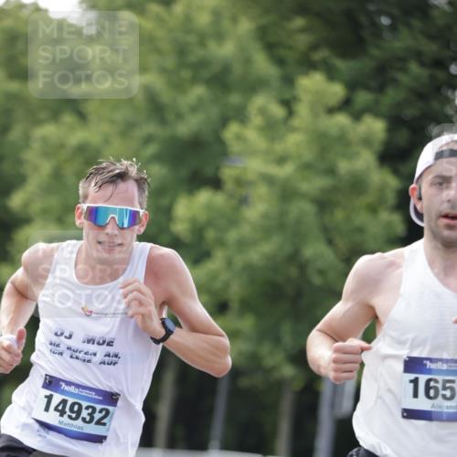 29.06.2025 - hella hamburg halbmarathon Jannik Wohlers http://msf.ph/oto/8159123 29.06.2025 09:39:02 Lombardsbrücke 4524, 6699, 13016, 14188, 14932, 15166, 16548, 18694, 19072 meine-sportfotos.de