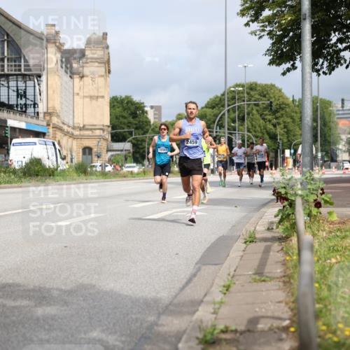 29.06.2025 - hella hamburg halbmarathon Yannick Fuchs http://msf.ph/oto/8159172 29.06.2025 10:19:33 20KM 2459, 7331, 7855, 9269, 10234, 11194, 11678, 12360, 14753, 17614, 18569, 19041 meine-sportfotos.de