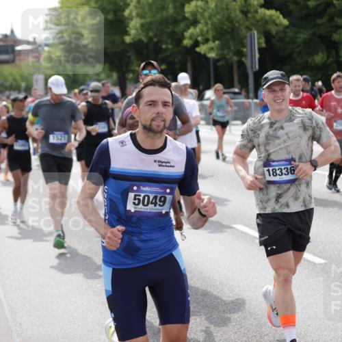 29.06.2025 - hella hamburg halbmarathon Jannik Wohlers http://msf.ph/oto/8159206 29.06.2025 10:18:19 Lombardsbrücke 1234, 1521, 2703, 2781, 2821, 3202, 3529, 3591, 3592, 4383, 4802, 5049, 5264, 5266, 5834, 5910, 6533, 7051, 7121, 7214, 7454, 8665, 9276, 9505, 9549, 9658, 10172, 10467, 10502, 10856, 11020, 12239, 12347, 12541, 12548, 12552, 12703, 12847, 12890, 14023, 14247, 14294, 14332, 14532, 14627, 14760, 14966, 14967, 15138, 15208, 15402, 15436, 15749, 15881, 16196, 16451, 17027, 17030, 17052, 17490, 17567, 18246, 18336, 18456 meine-sportfotos.de