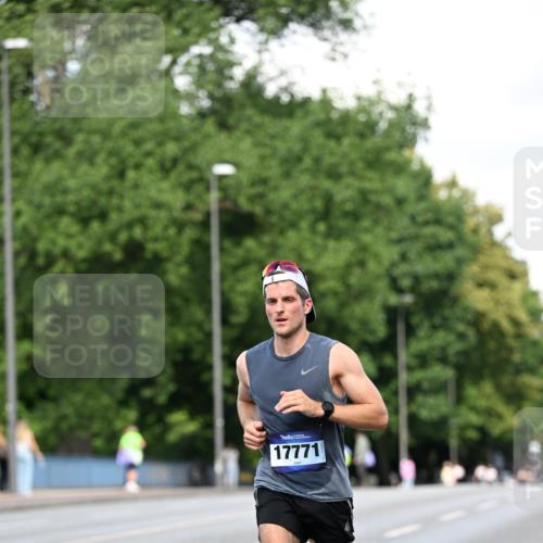 29.06.2025 - hella hamburg halbmarathon Dr. Thomas Lammeyer http://msf.ph/oto/8159231 29.06.2025 09:43:52 Kennedybrücke 5253, 6816, 9475 meine-sportfotos.de