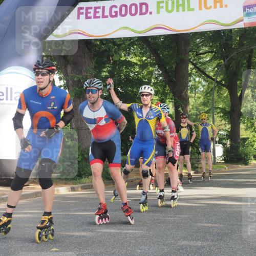 29.06.2025 - hella hamburg halbmarathon KatJ http://msf.ph/oto/8159283 29.06.2025 09:06:21 Zwischen KM18-KM19  meine-sportfotos.de