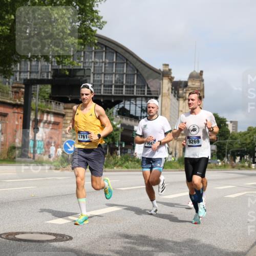 29.06.2025 - hella hamburg halbmarathon Yannick Fuchs http://msf.ph/oto/8159333 29.06.2025 10:19:40 20KM 2459, 5612, 7142, 7331, 7855, 9269, 11678, 14506, 14753, 17614, 18569, 18695, 19041 meine-sportfotos.de