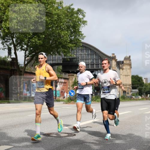 29.06.2025 - hella hamburg halbmarathon Yannick Fuchs http://msf.ph/oto/8159352 29.06.2025 10:19:41 20KM 2459, 5612, 7142, 7331, 7855, 9269, 11678, 14506, 14753, 17614, 18569, 18695, 19041 meine-sportfotos.de