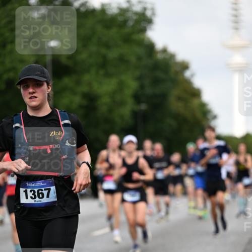 29.06.2025 - hella hamburg halbmarathon Dr. Thomas Lammeyer http://msf.ph/oto/8159378 29.06.2025 10:08:29 Kennedybrücke 1032, 1161, 1367, 1377, 1674, 2011, 2979, 3413, 3488, 4488, 4904, 5354, 5363, 5365, 5976, 6706, 6709, 10213, 10756, 10962 meine-sportfotos.de