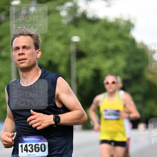 29.06.2025 - hella hamburg halbmarathon Dr. Thomas Lammeyer http://msf.ph/oto/8159403 29.06.2025 09:43:58 Kennedybrücke  meine-sportfotos.de