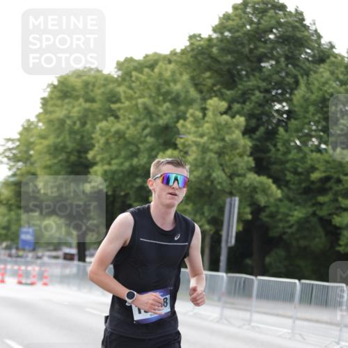 29.06.2025 - hella hamburg halbmarathon Jannik Wohlers http://msf.ph/oto/8159406 29.06.2025 09:39:12 Lombardsbrücke 51, 6699, 11342, 13016, 14932, 15166, 16548, 18694, 18848, 19108 meine-sportfotos.de