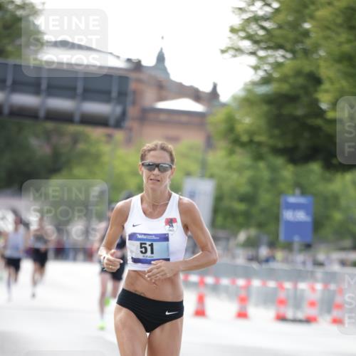 29.06.2025 - hella hamburg halbmarathon Jannik Wohlers http://msf.ph/oto/8159448 29.06.2025 09:39:14 Lombardsbrücke 51, 6699, 11342, 13016, 14932, 15166, 16548, 18694, 18848, 19108 meine-sportfotos.de